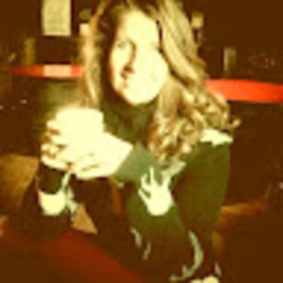 Meet your Posher, Kristina - Picture 1 of 1